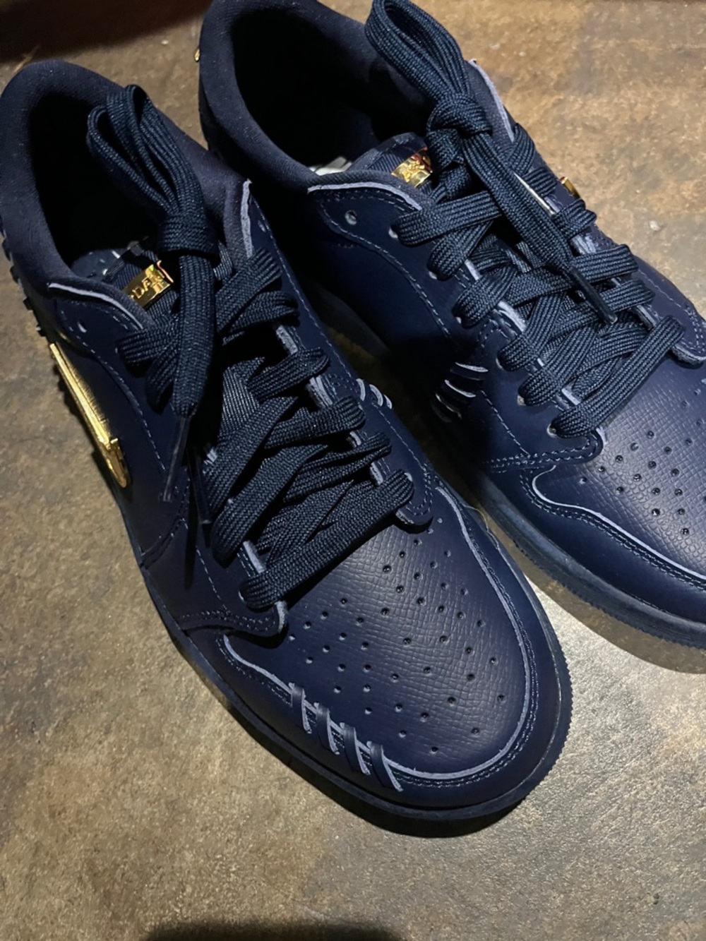 Nike women’s air Jordan 1 low Navy Blue method of make gold fn5032-400